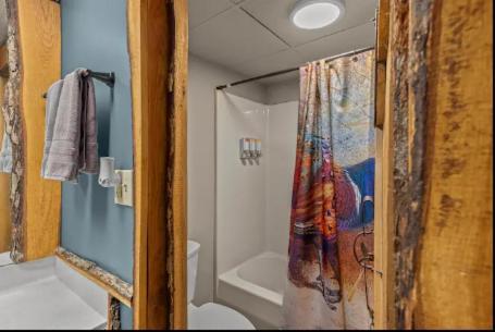 Stonegate Lodge King Bed Wifi Roku Tv Salt Water Pool Room #203 Eureka Springs Exterior foto